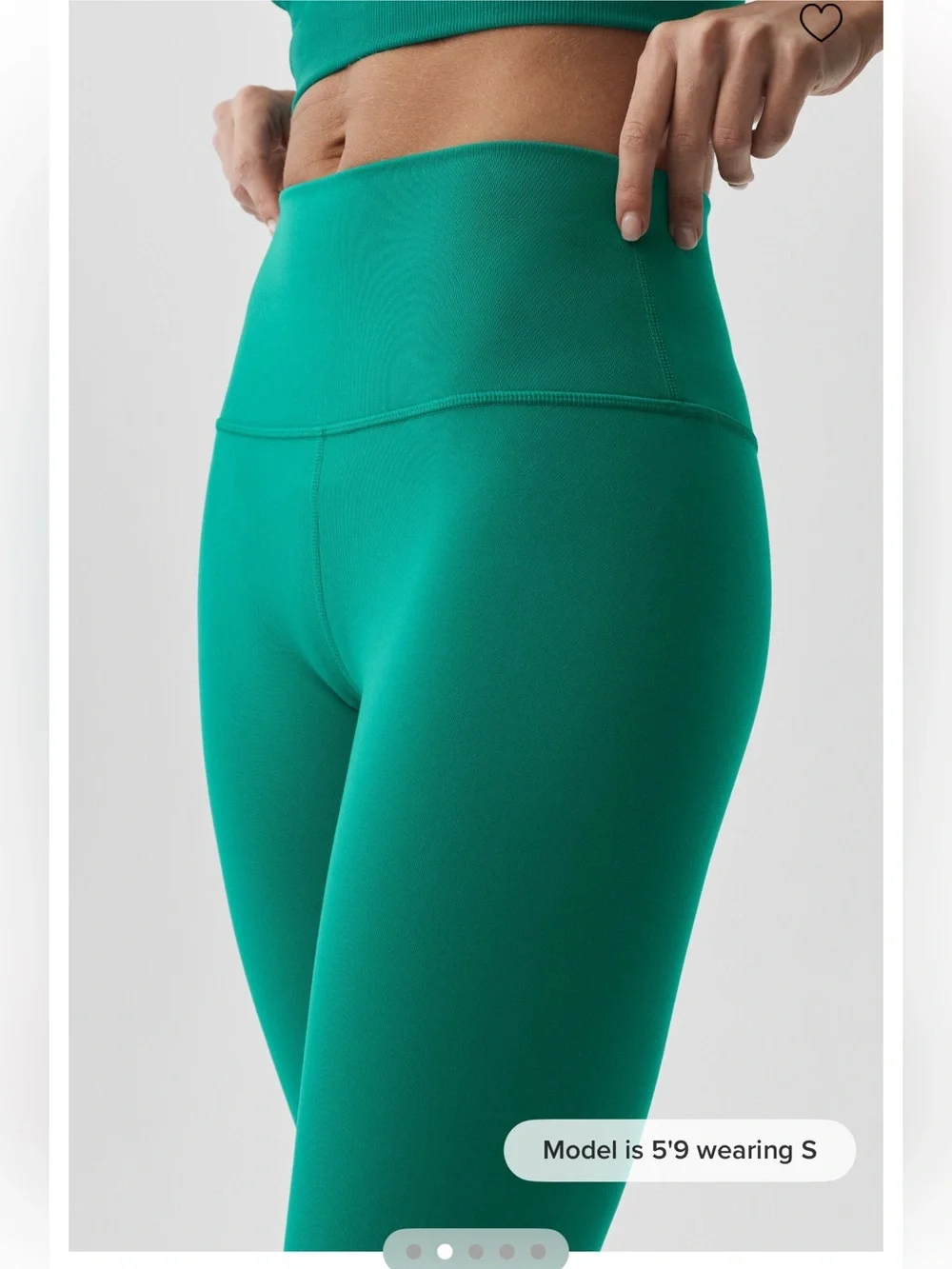 Alo Yoga 16” High Waist Airbrush Capri in Emerald Green size Medium